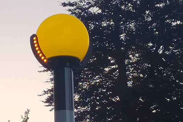 New style Belisha Beacon on Park Road